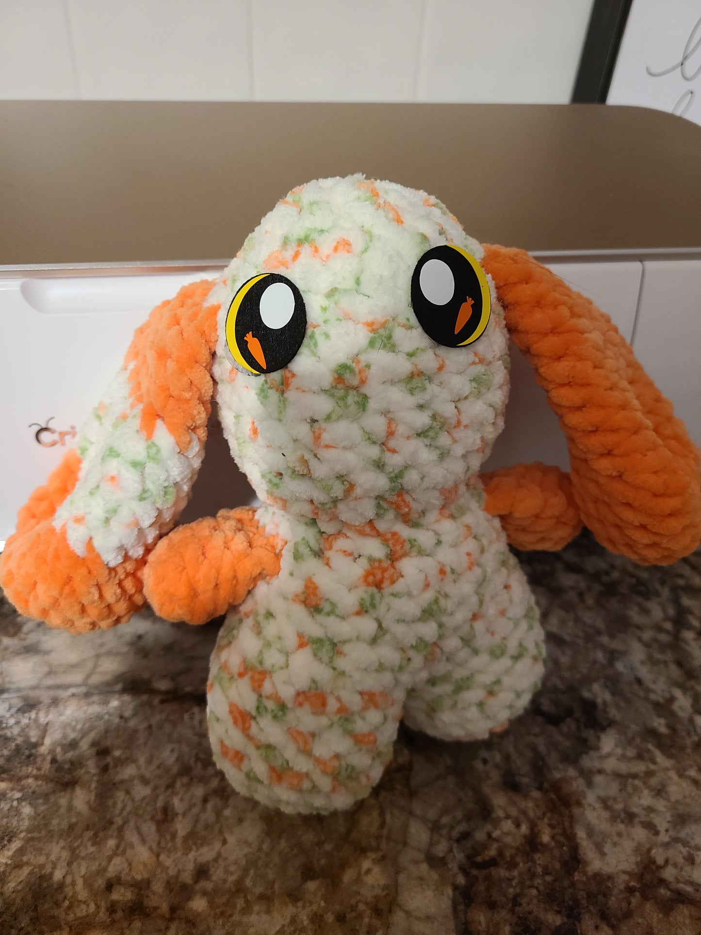 Felt 1 inch bunny carrot eyes