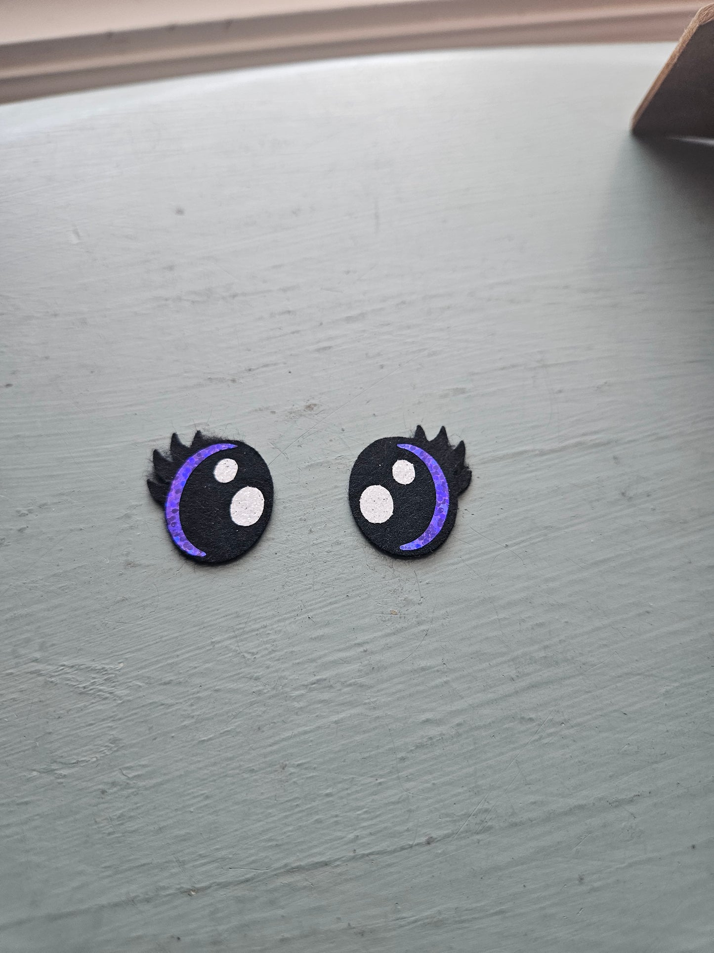 Cute Cresent Moon Eyes 1 inch